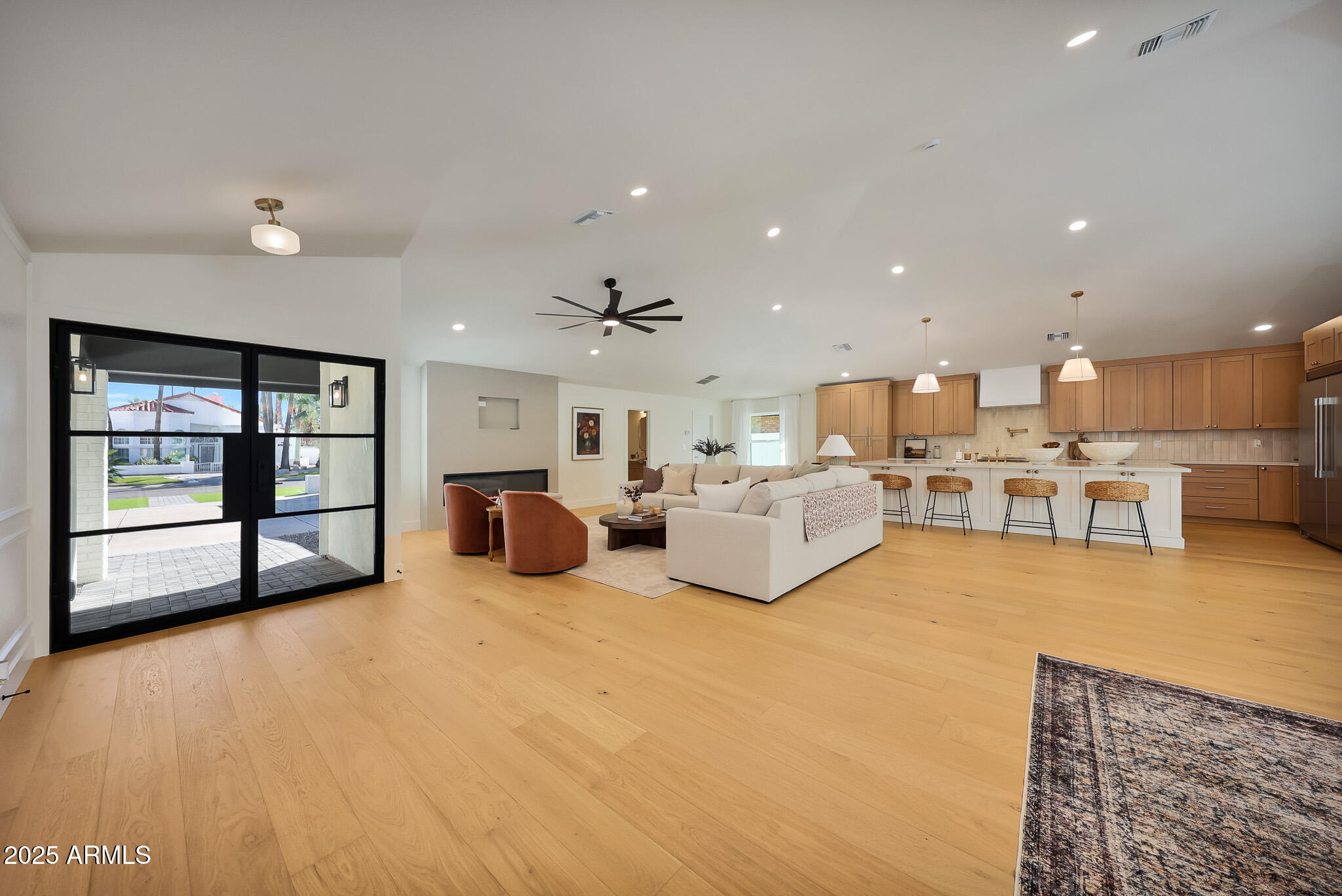 7716 W JOHN CABOT Road