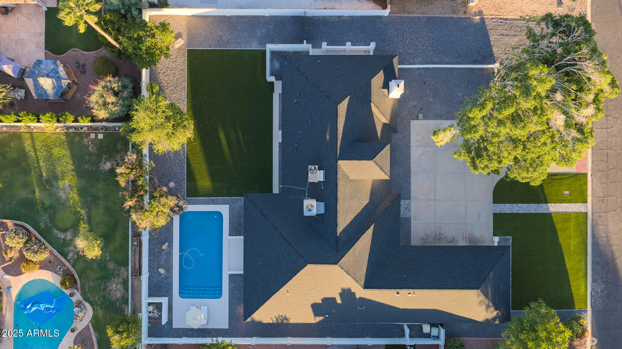 7716 W JOHN CABOT Road