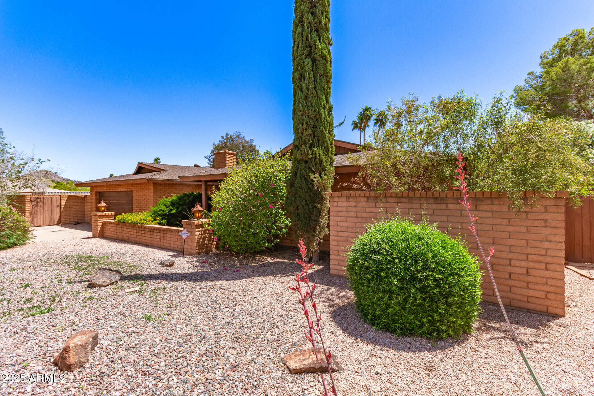 3131 E LAS ROCAS Drive