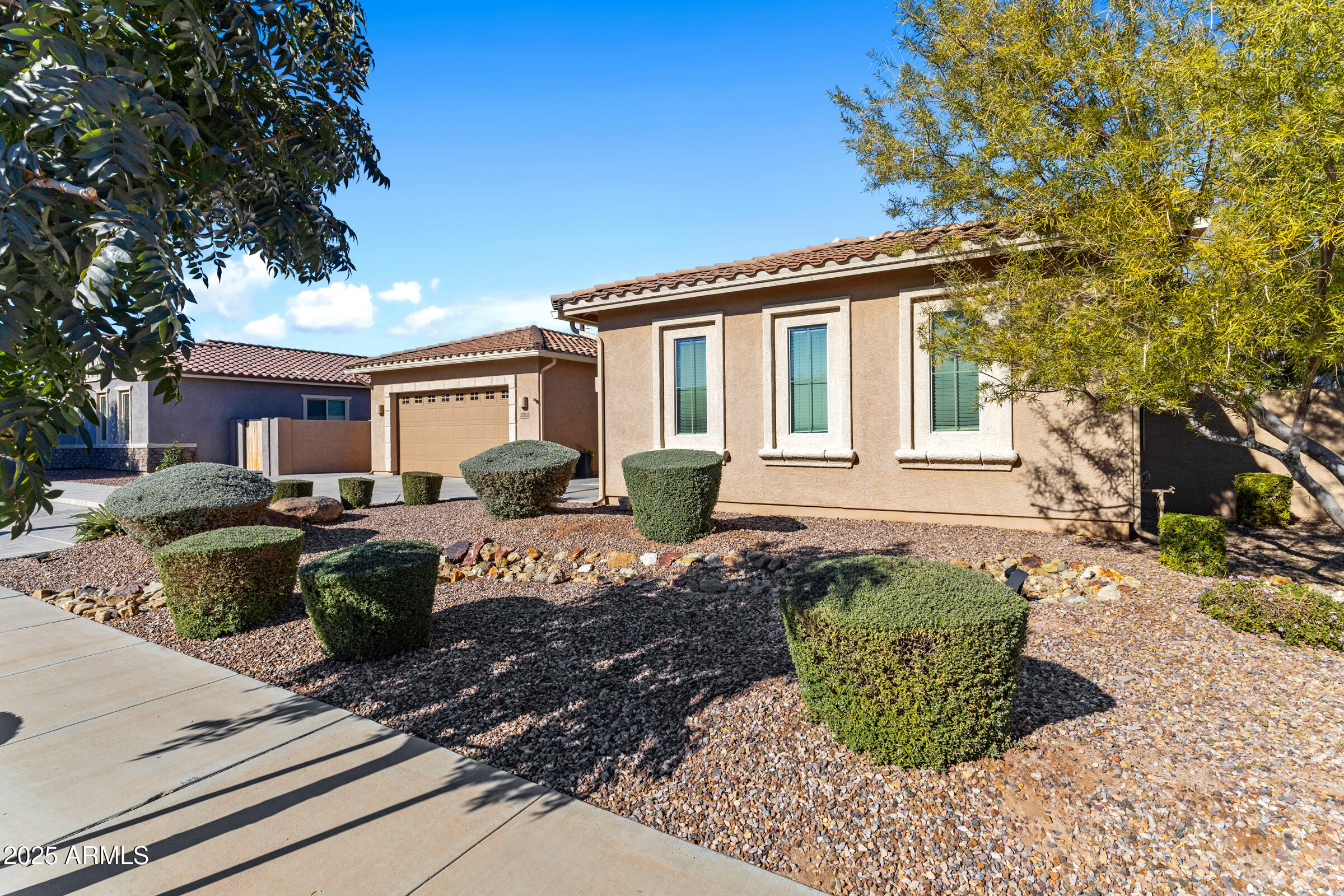 22342 E PICKETT Court