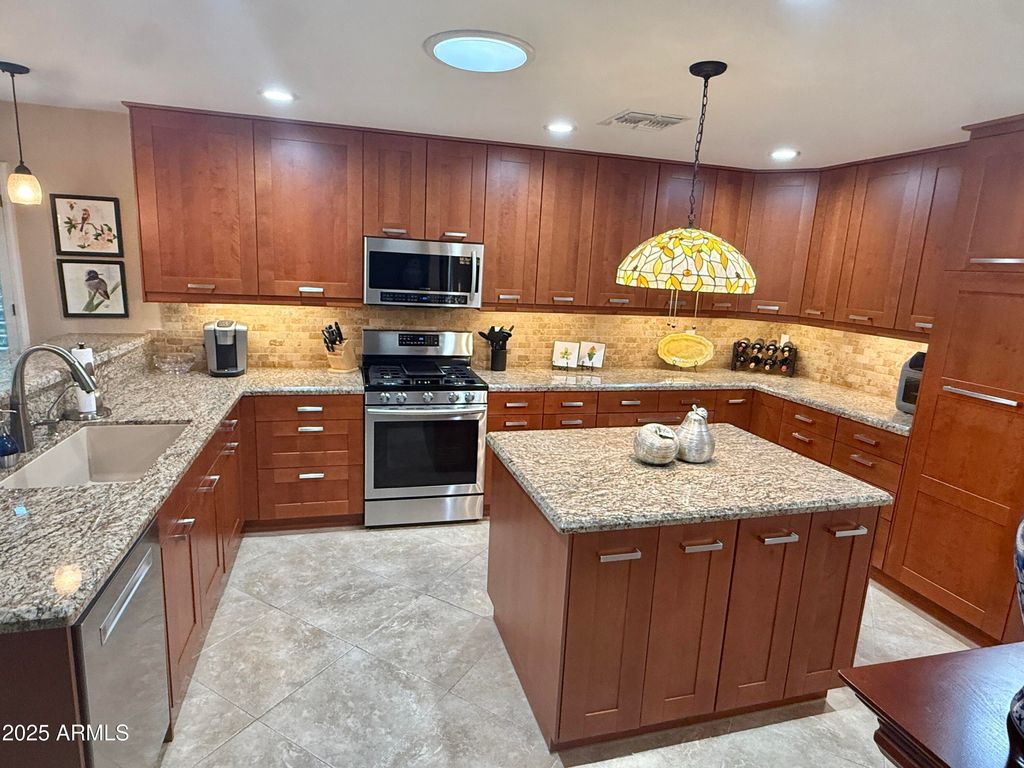Photo of 15011 W Heritage Drive, Sun City West, AZ 85375 (MLS # 6932921)