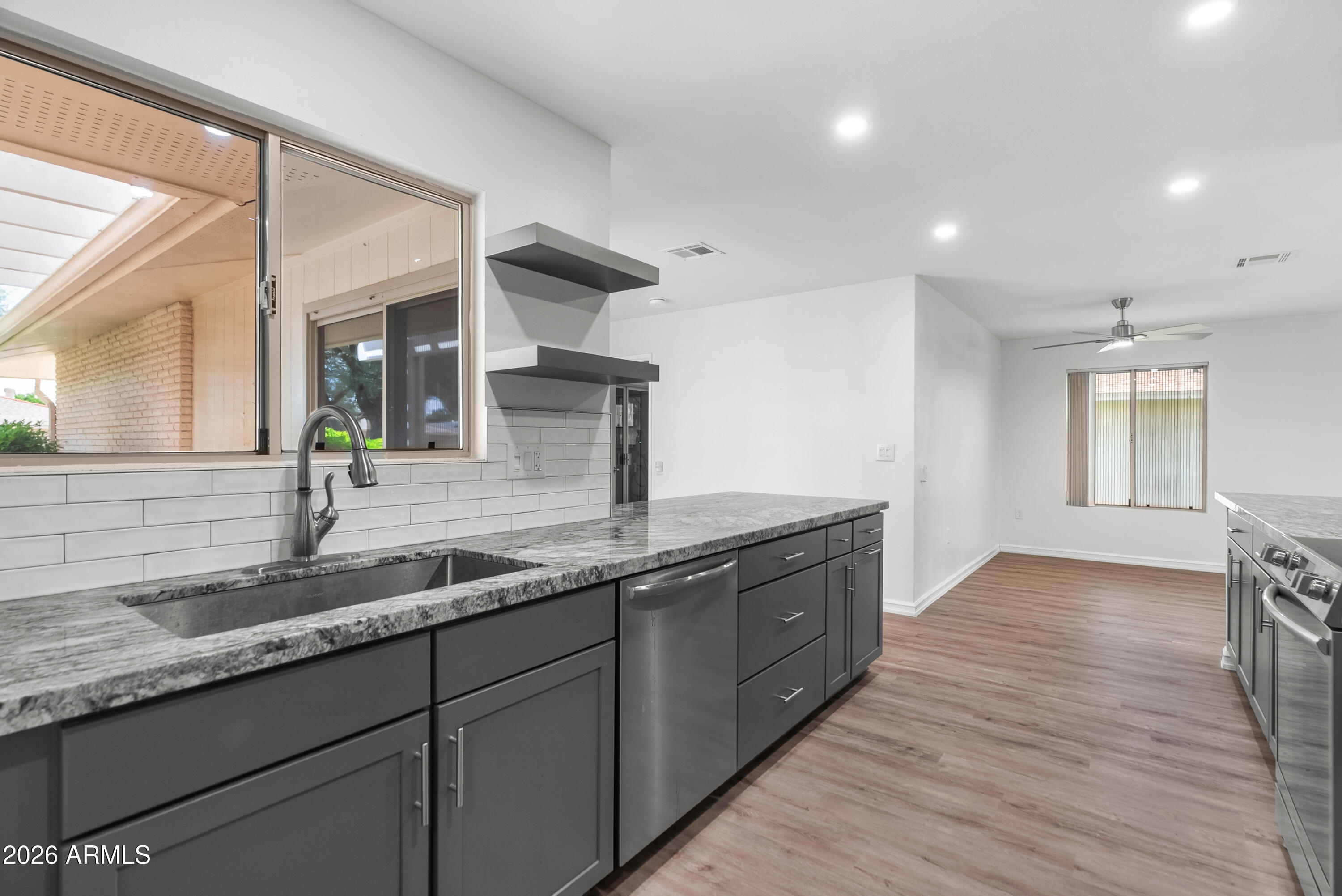 9508 W SANDSTONE Drive