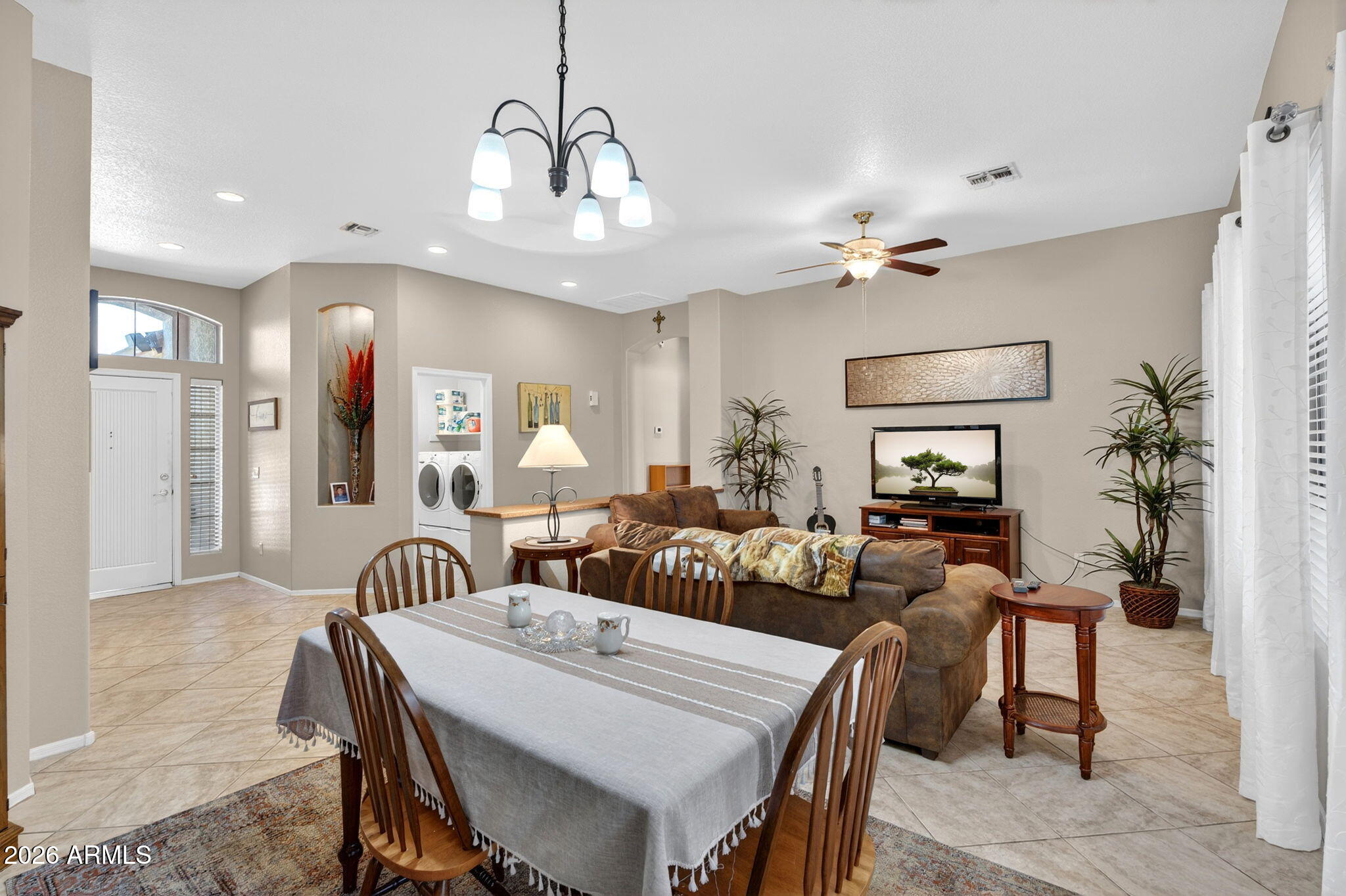 3044 S WESLEY Circle