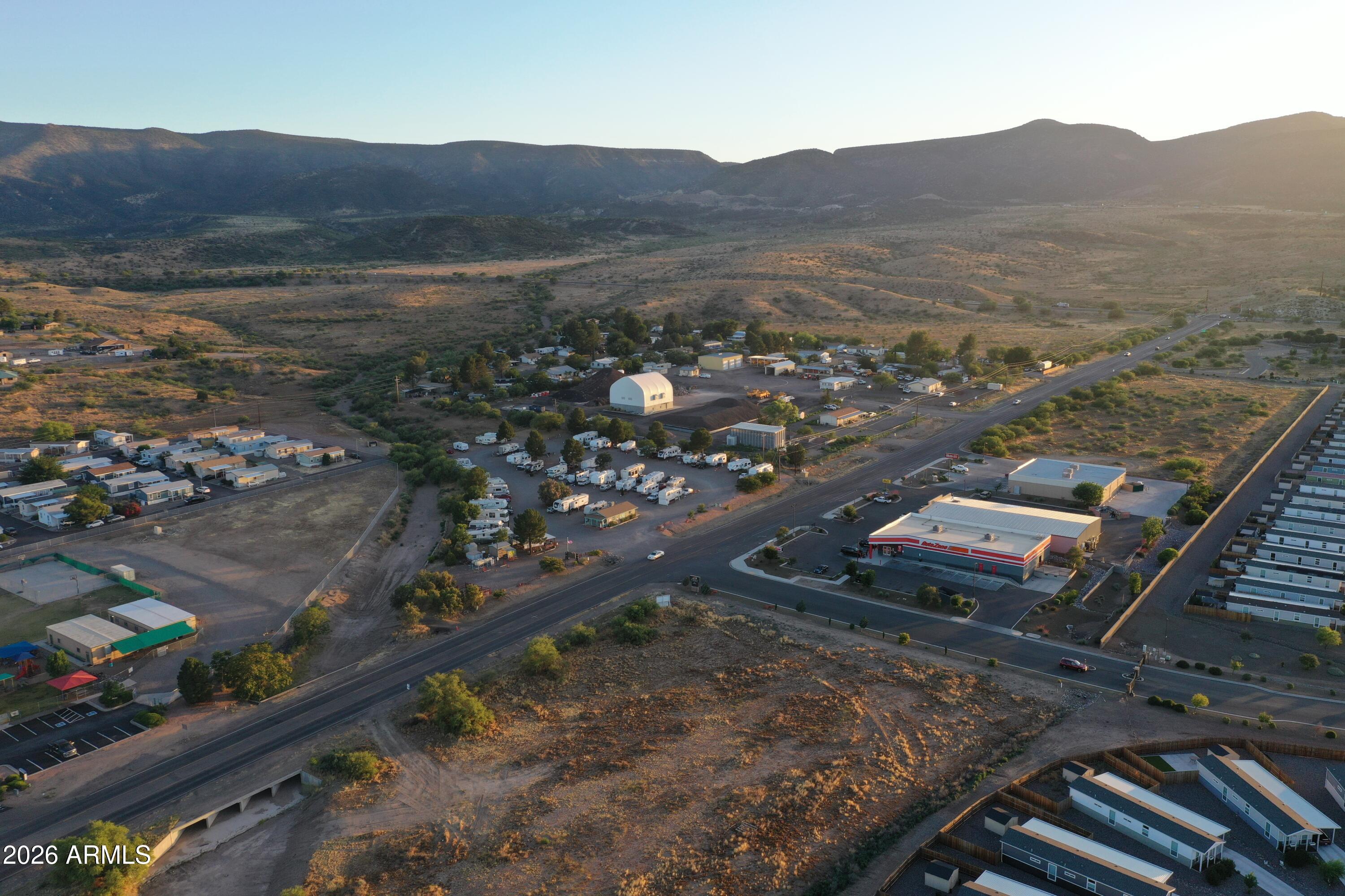 000 W Finnie Flat Road -