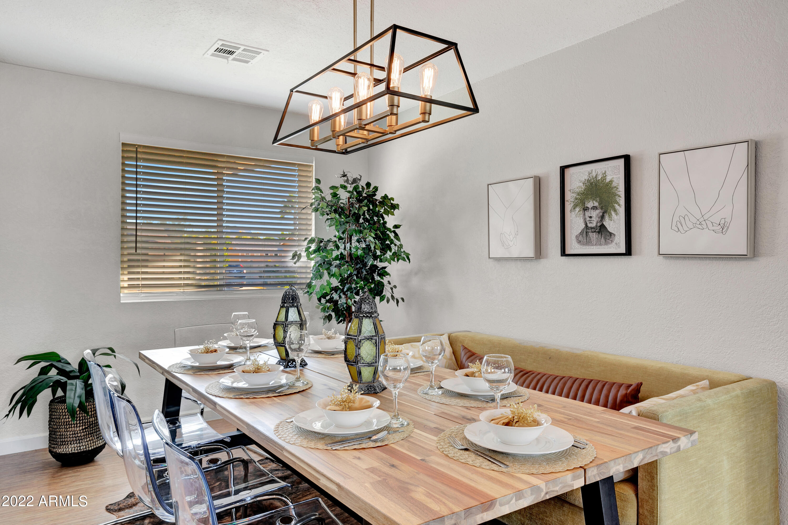 4820 E POINSETTIA Drive