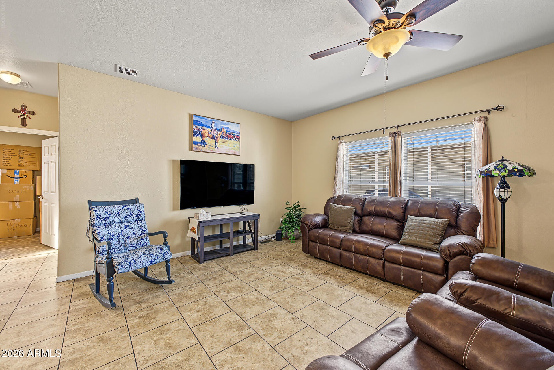 2000 S APACHE Road 3