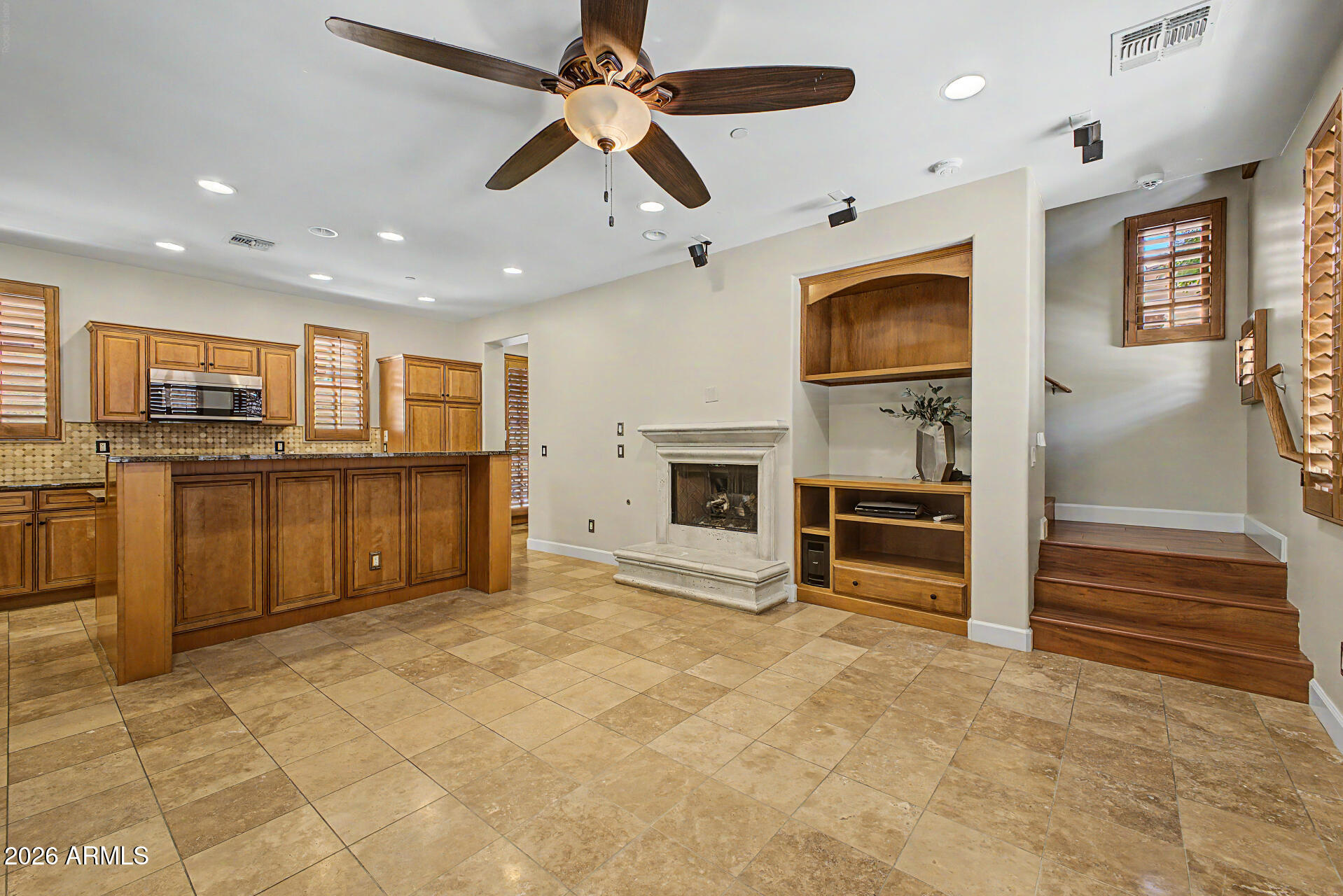 3510 E LAKEWOOD Parkway 115