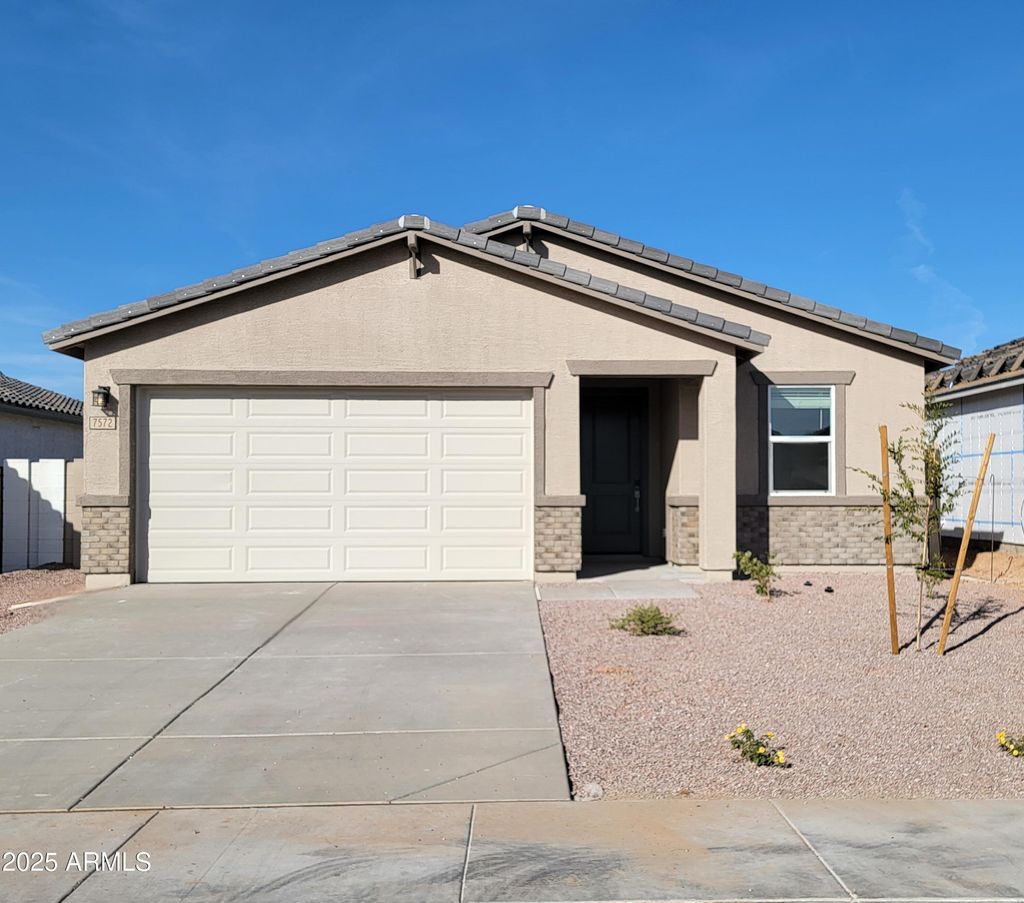 Photo of 7572 E Cozy Cottage Lane, San Tan Valley, AZ 85143 (MLS # 6964887)