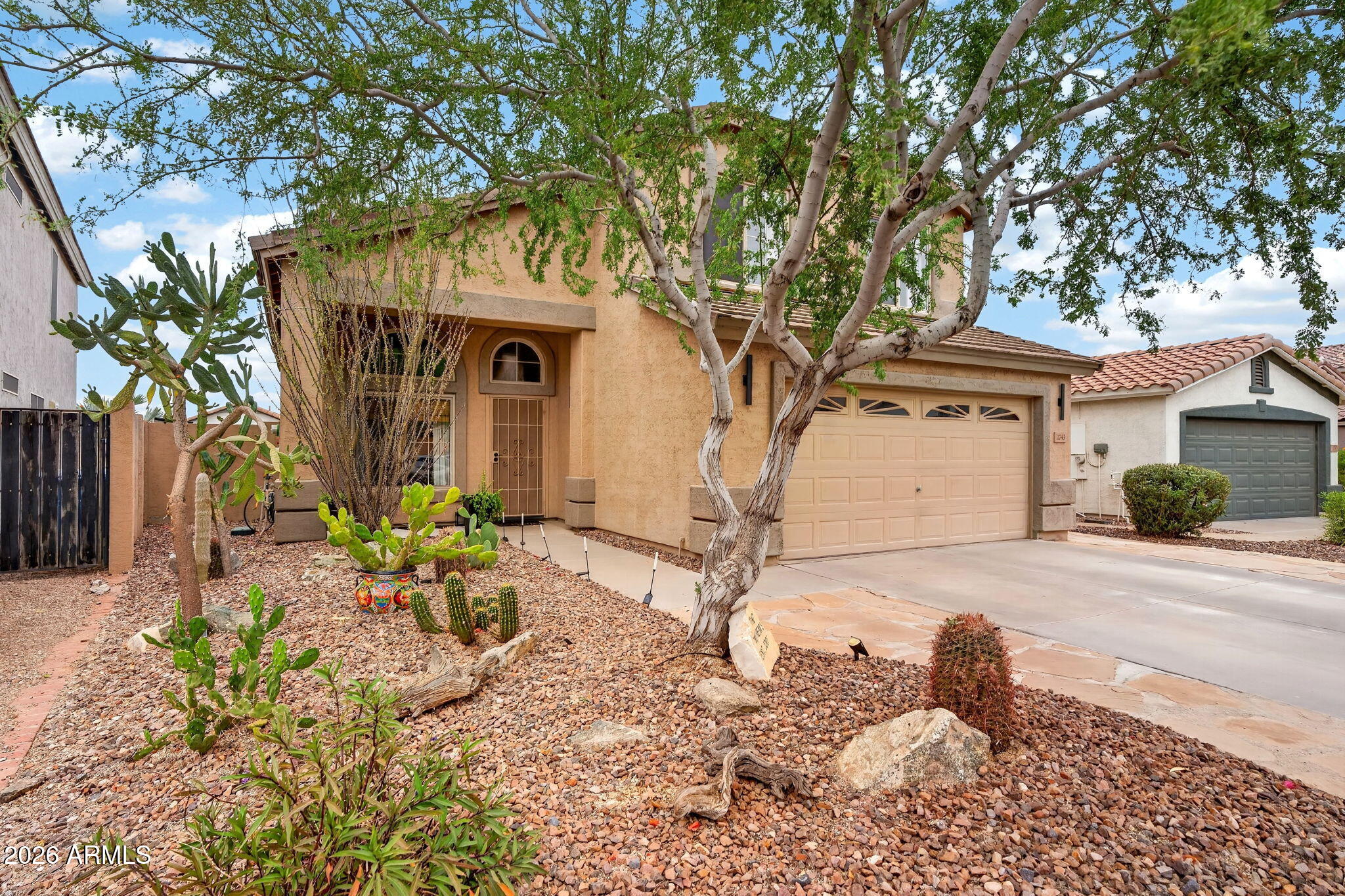 1743 W MUIRWOOD Drive