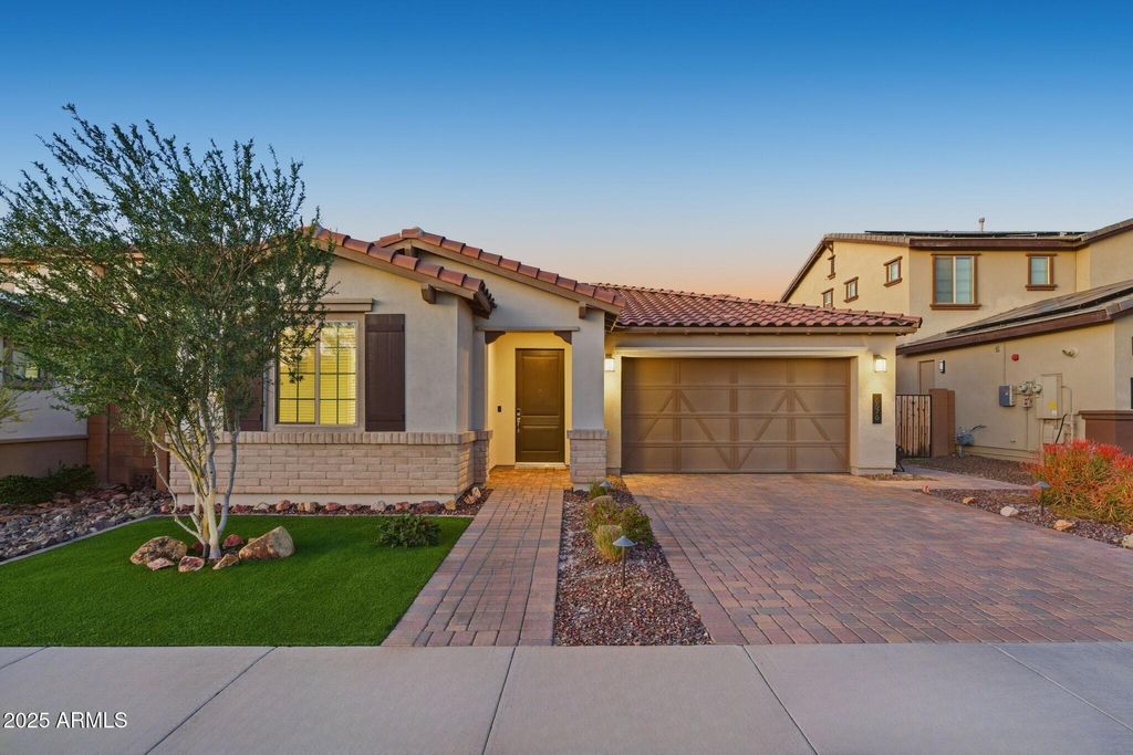 Photo of 6876 W Jasmine Trail, Peoria, AZ 85383 (MLS # 6959571)