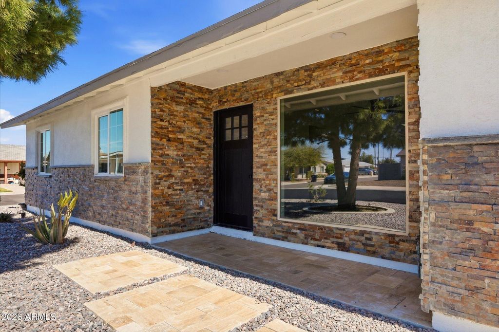 Photo of 18027 N 34th Lane, Phoenix, AZ 85053 (MLS # 6999440)