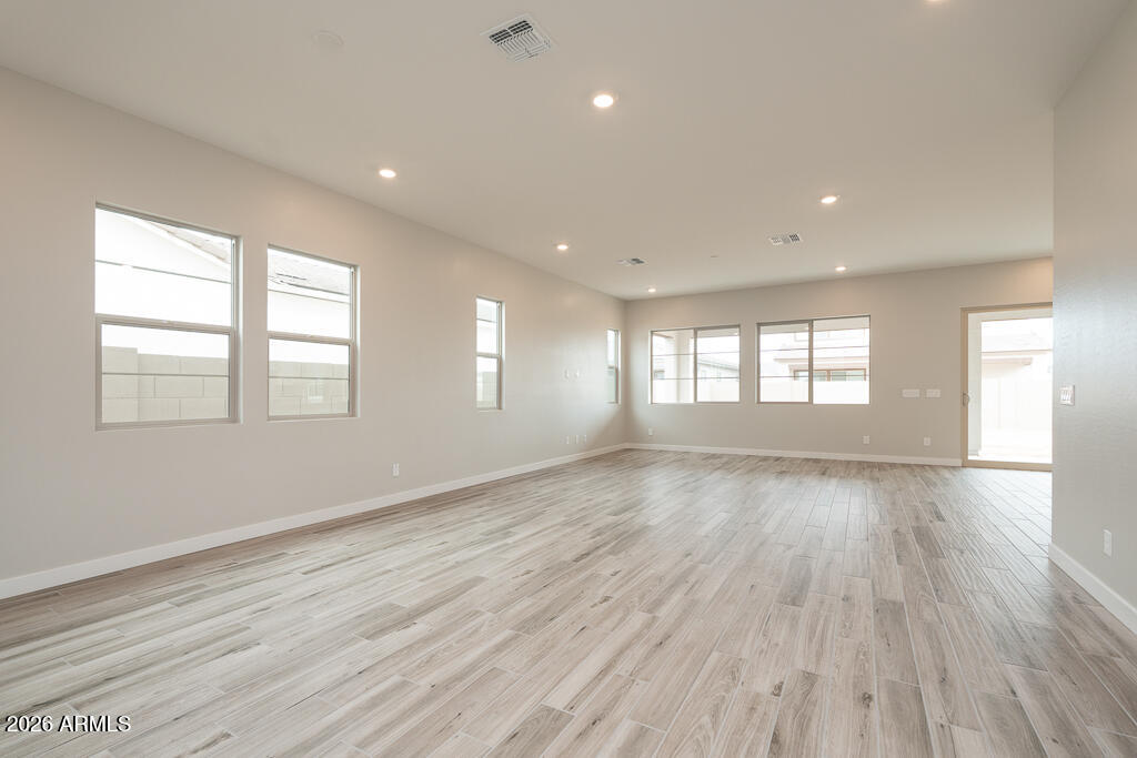 1254 E PRESCOTT Street