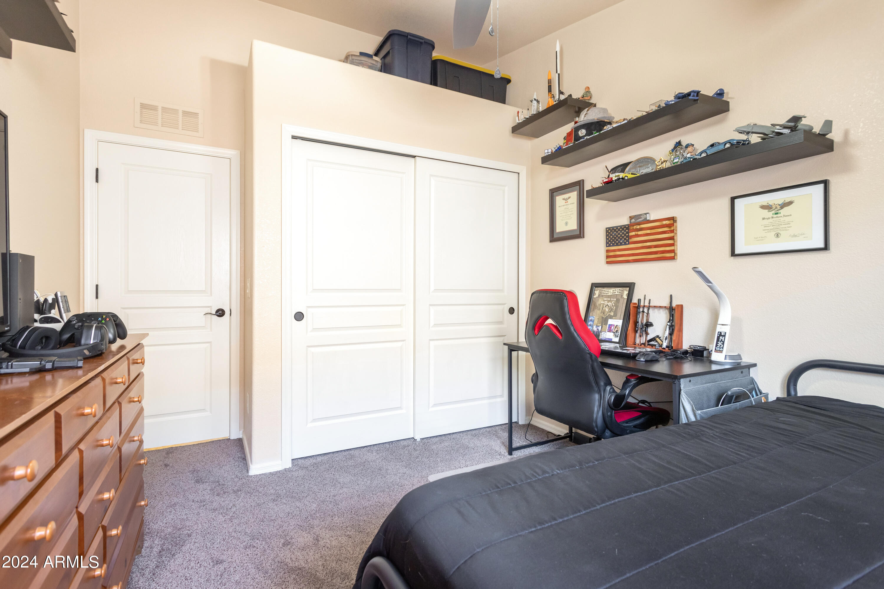CAMPSTONE - Residential