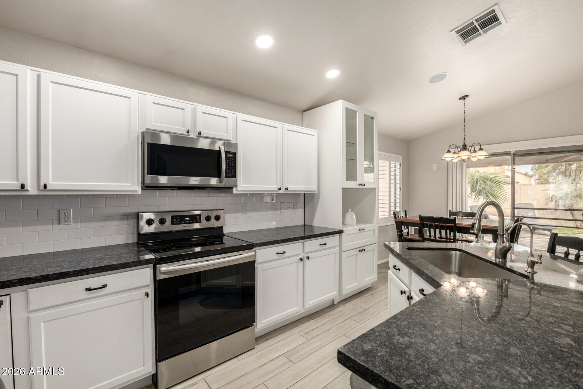 2062 E ARABIAN Drive