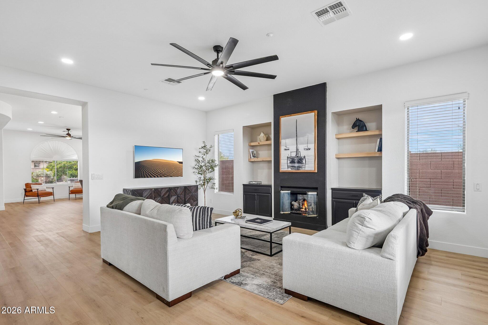 40614 N HARBOUR TOWN Court
