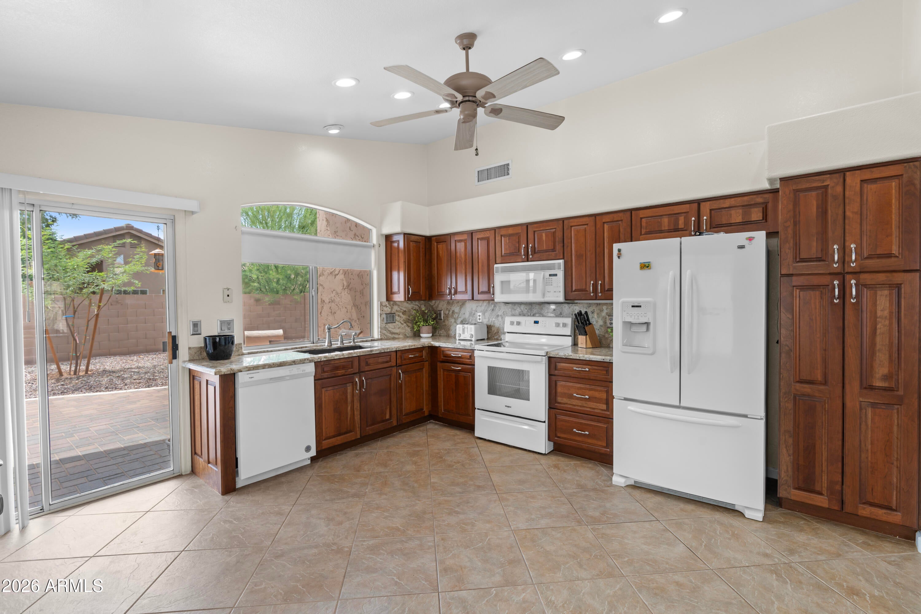 445 W ENCINAS Street