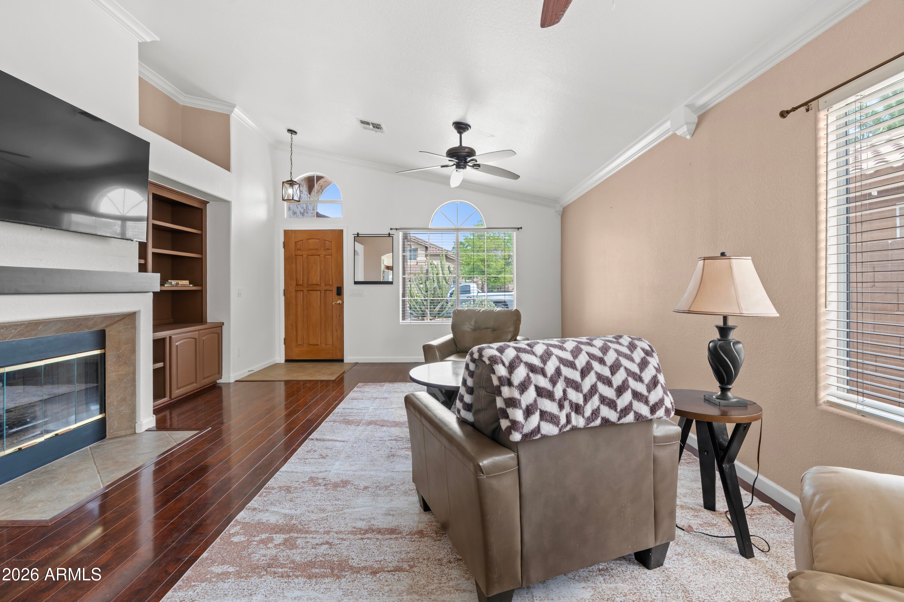 445 W ENCINAS Street
