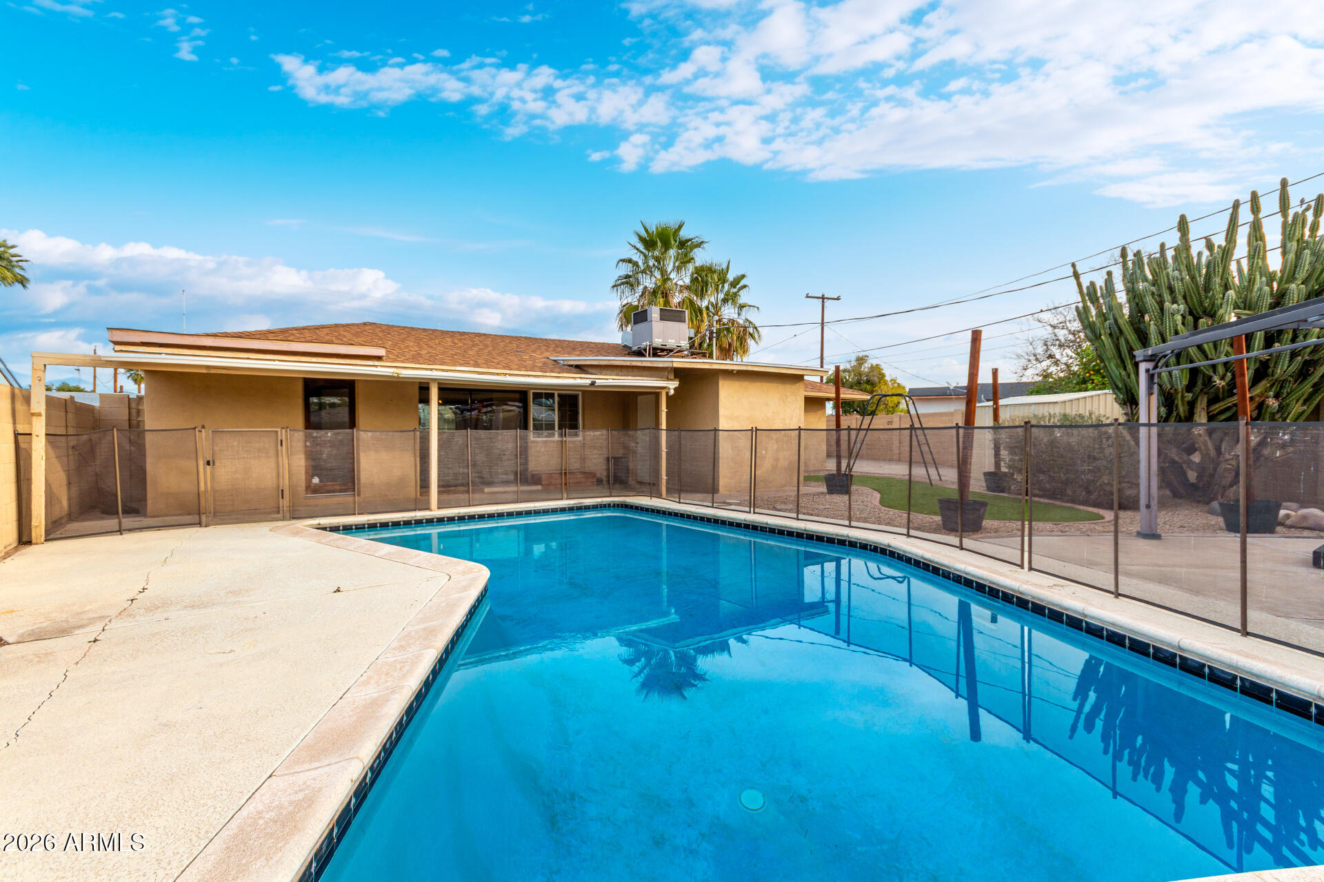4637 E GRANADA Road