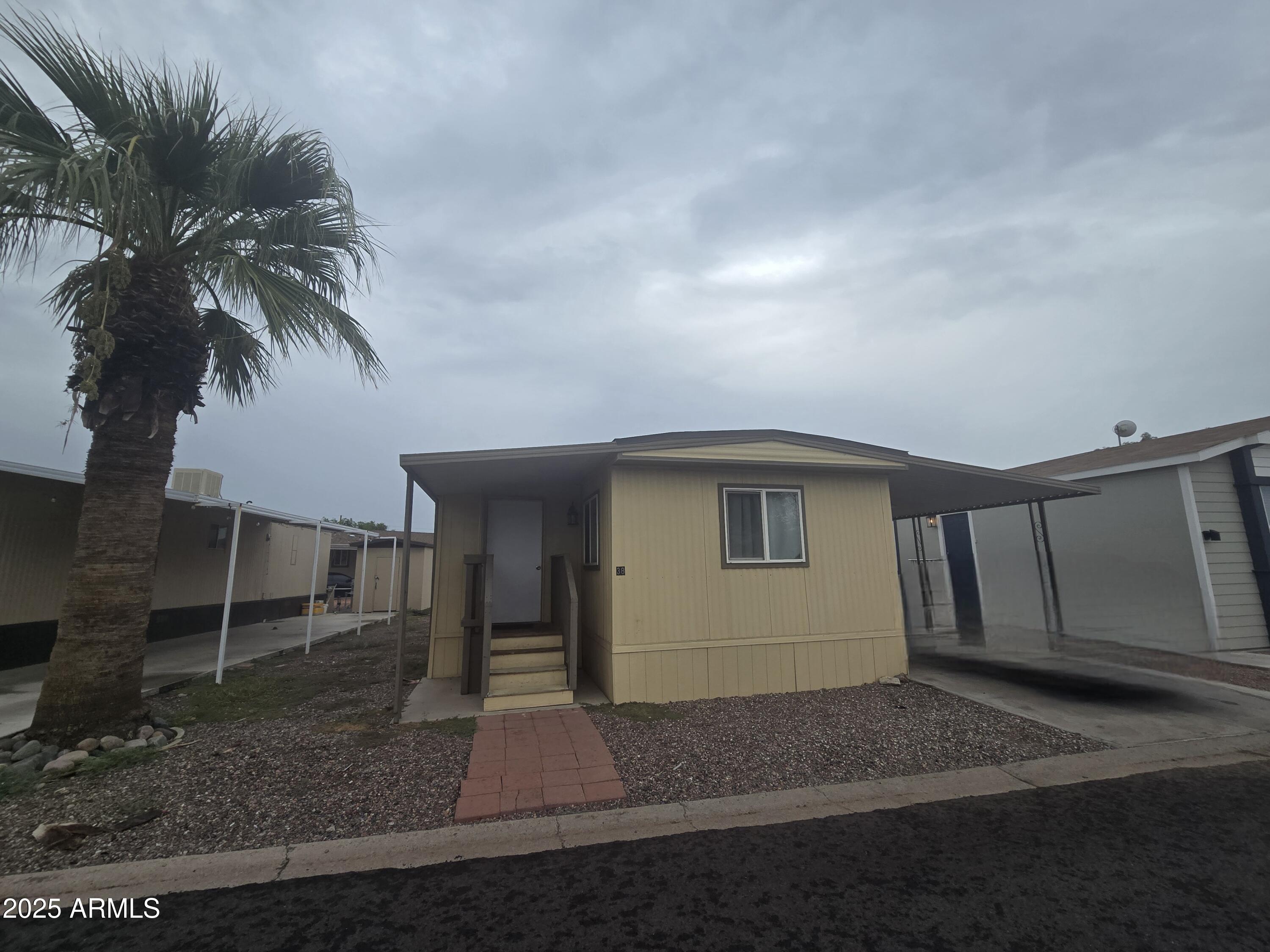 5747 W MISSOURI Avenue 38