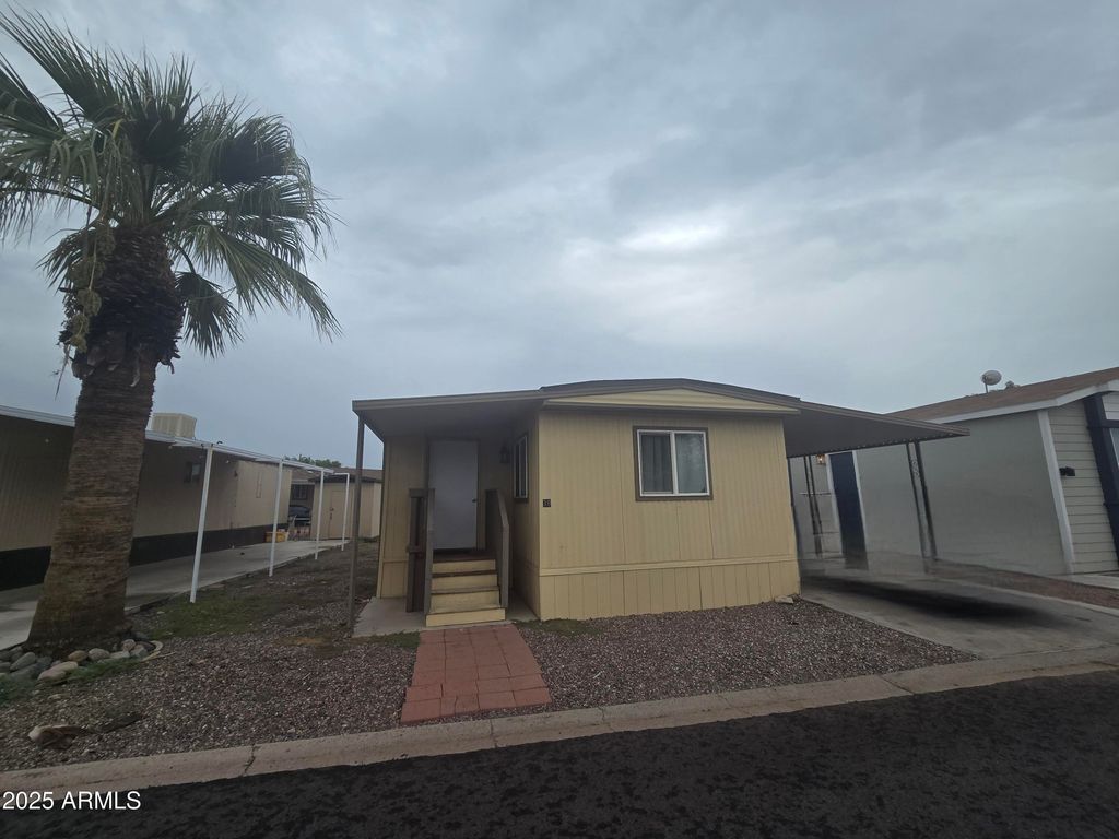 Photo of 5747 W Missouri Avenue #38, Glendale, AZ 85301 (MLS # 6932280)