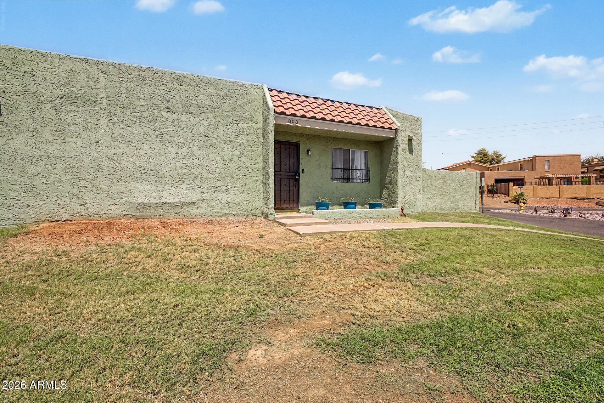 803 E COCHISE Drive
