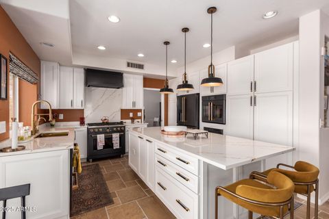 4727 E RANCHO CALIENTE Drive Cave Creek AZ 85331