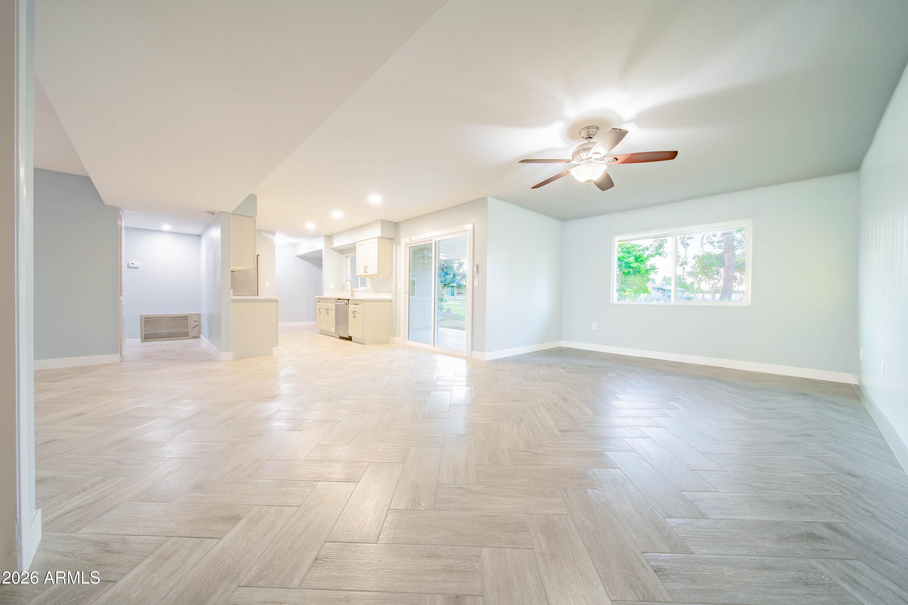 9902 W RAINTREE Drive