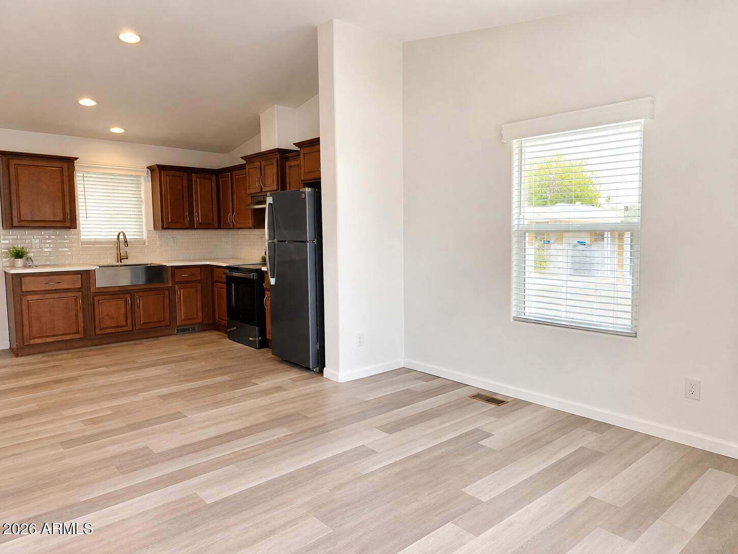 1250 E Bell Road 11