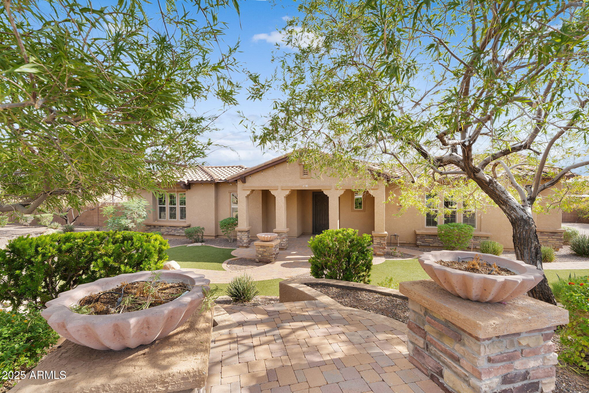 8691 W QUESTA Drive