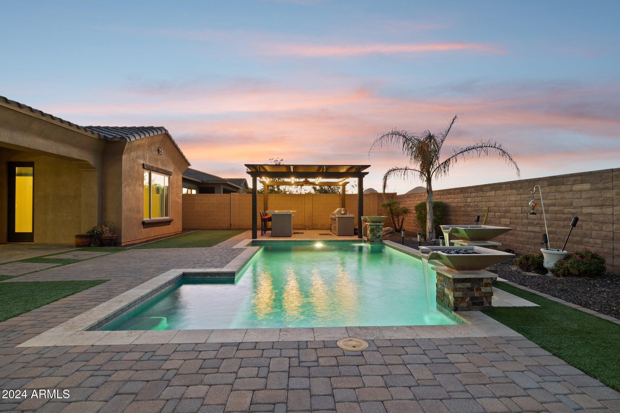 12860 W CALLE DE SOL --
