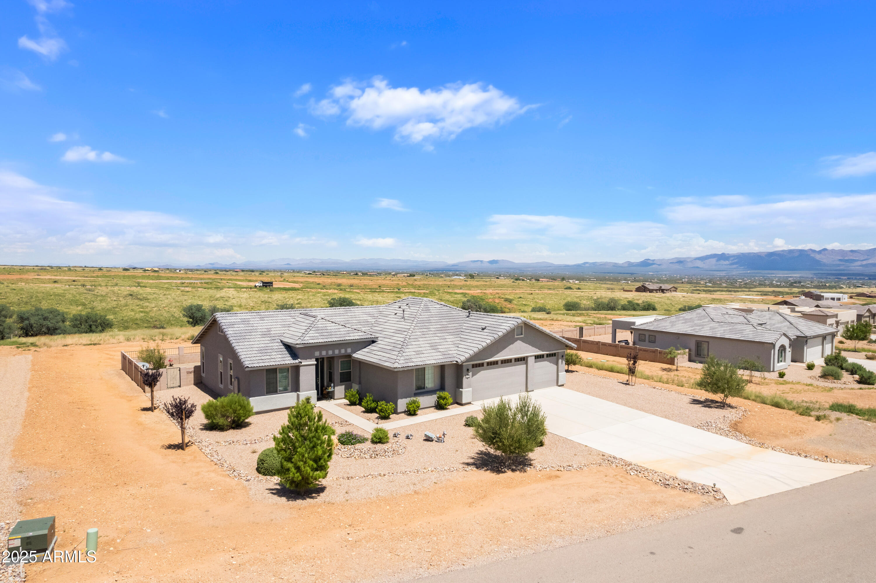 6757 E VAQUERO Circle
