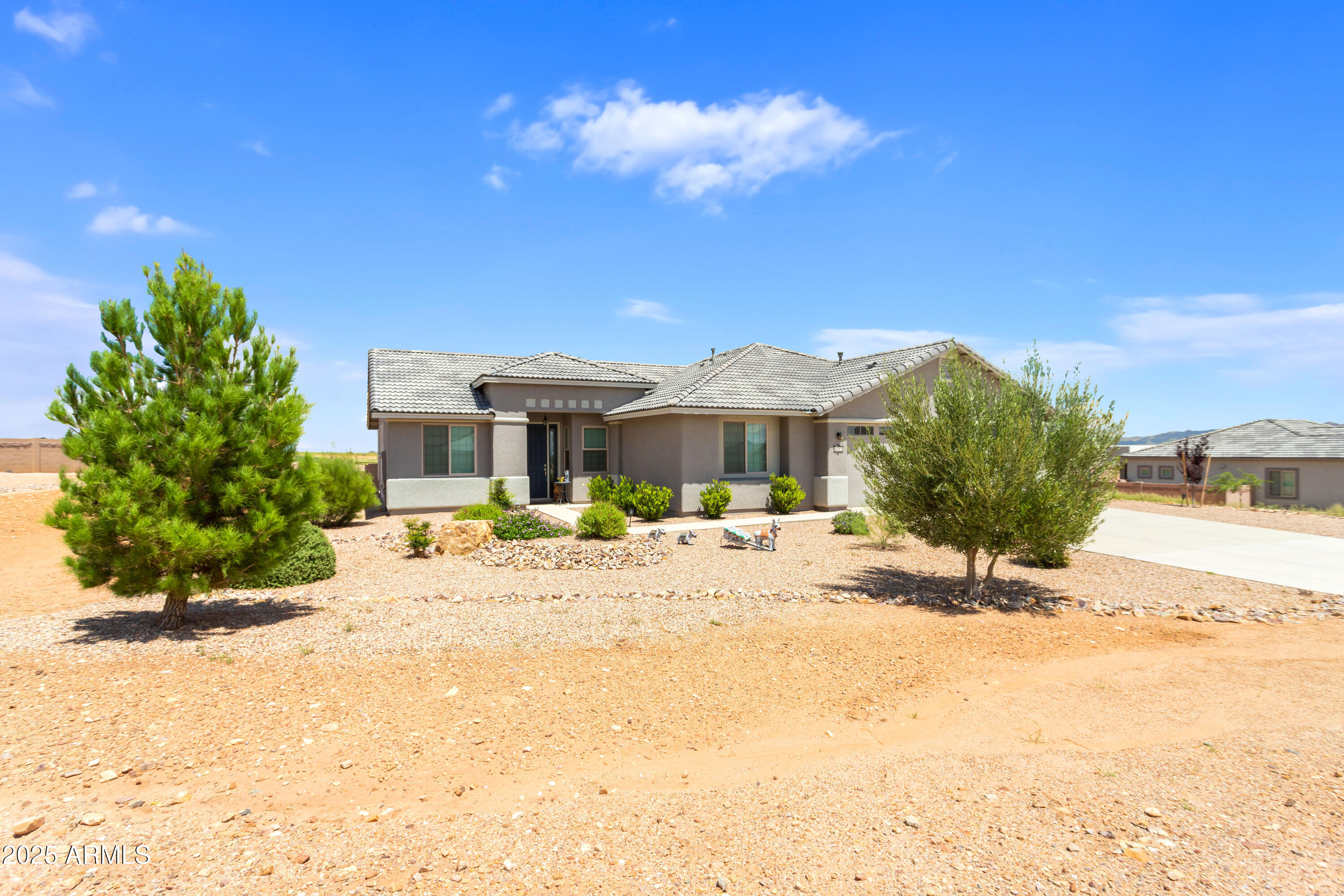 6757 E VAQUERO Circle