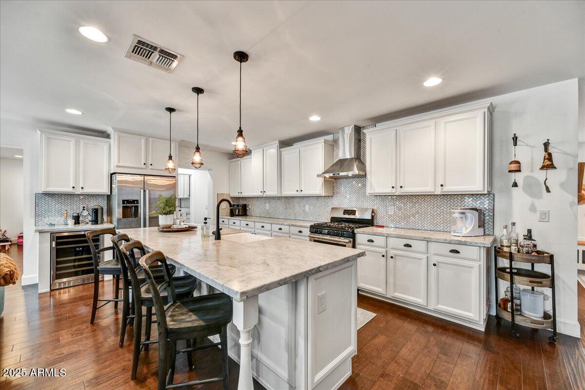 4243 E AVALON Drive