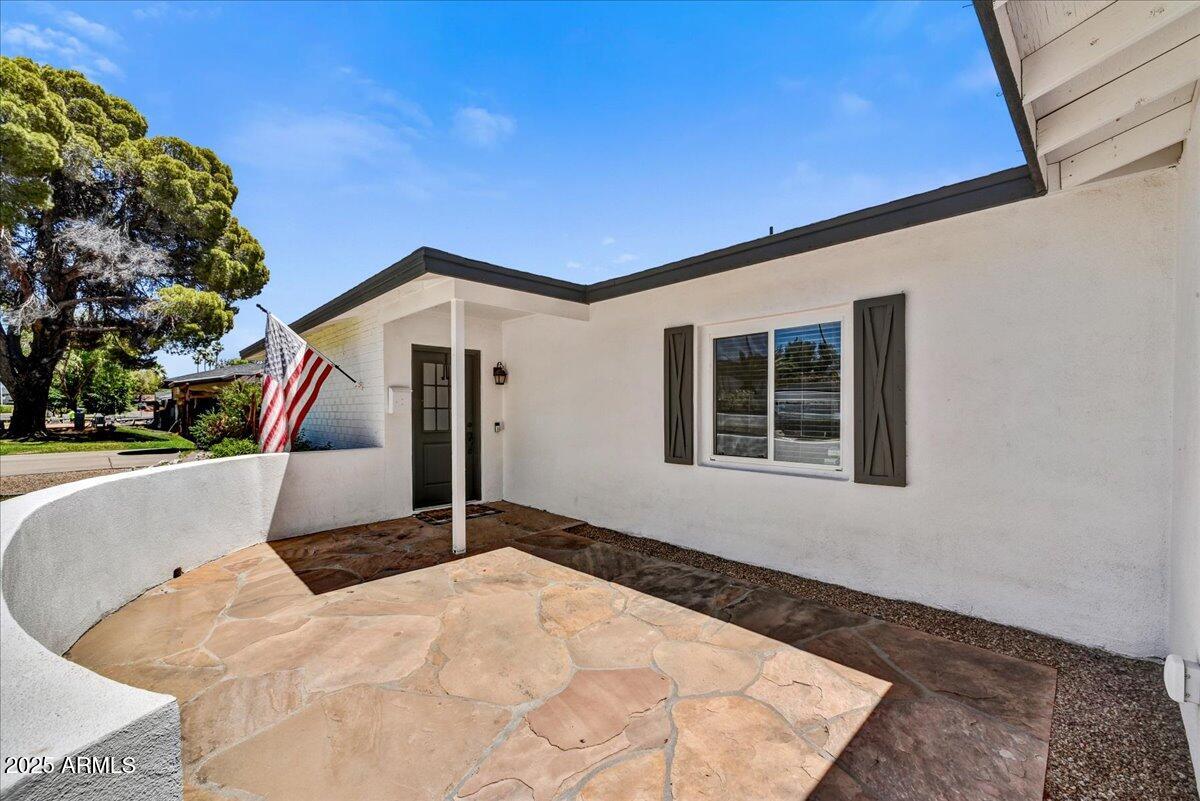 4243 E AVALON Drive