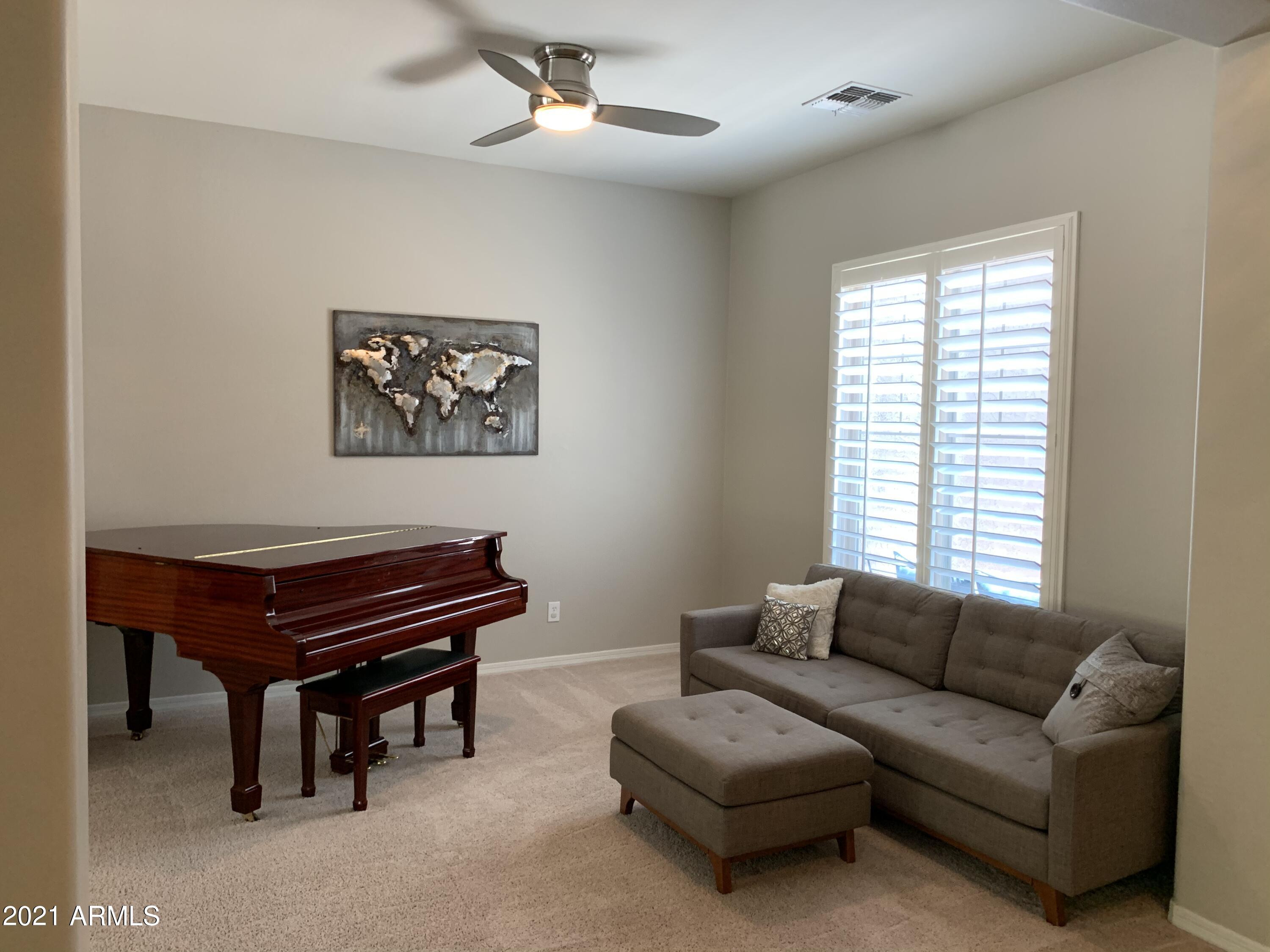 1608 W WHITE FEATHER Lane