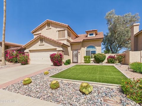 Photo of 2750 E Rock Wren Road, Phoenix, AZ 85048 (MLS # 7005510)
