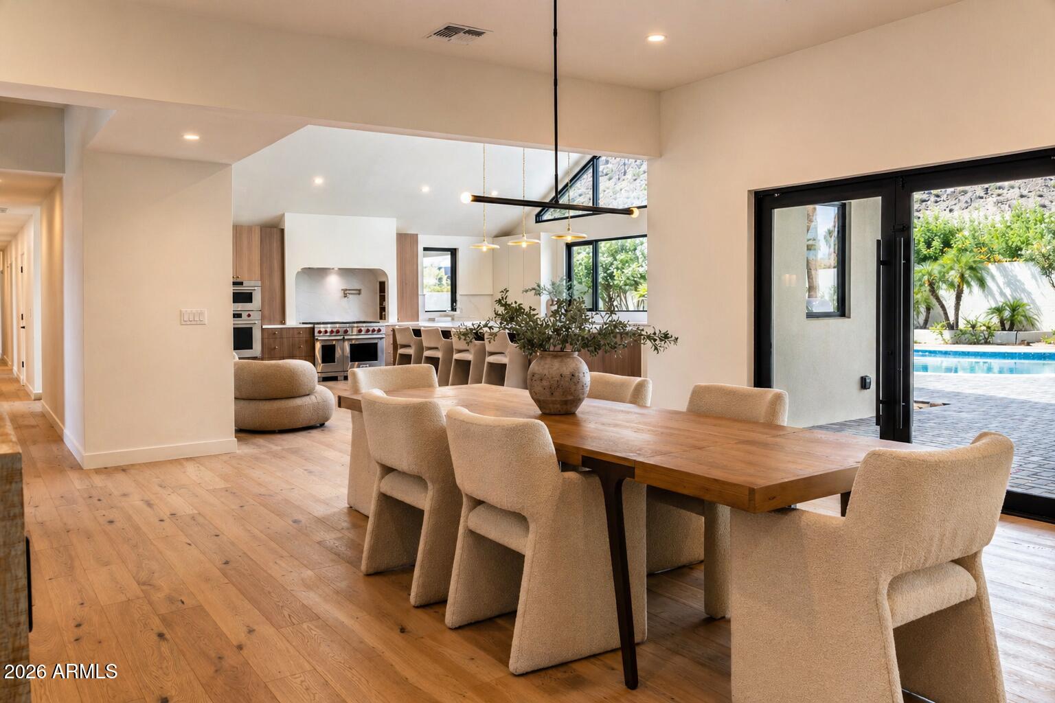 CAMELBACK EAST - Residential