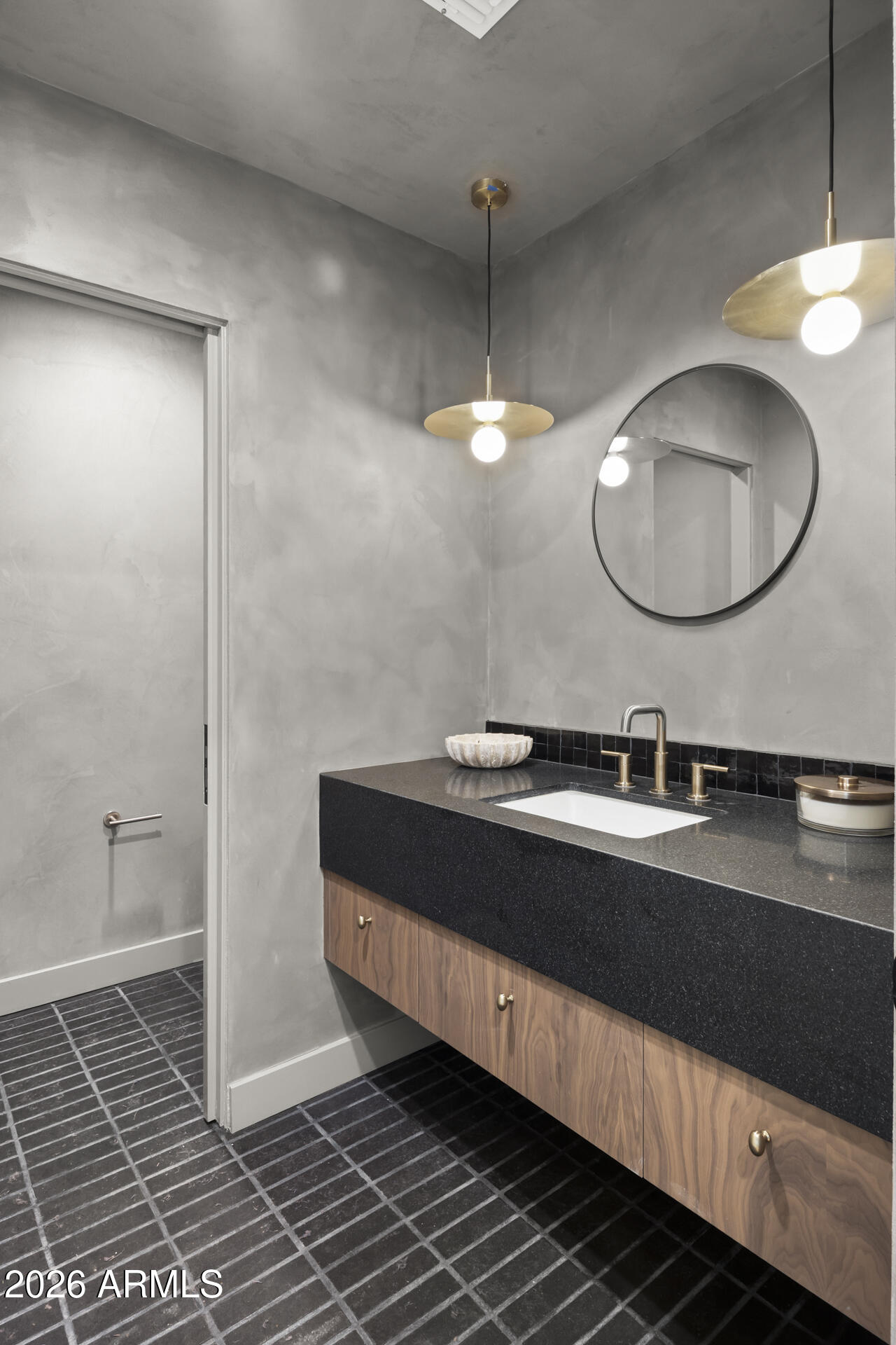 CAMELBACK EAST - Residential