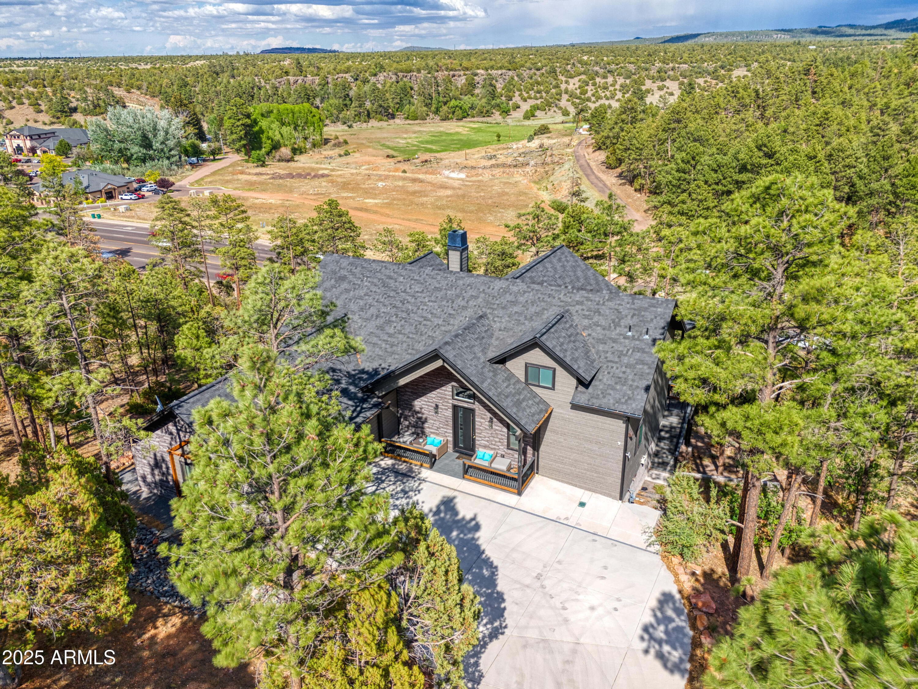 1310 E Pine Oaks Drive