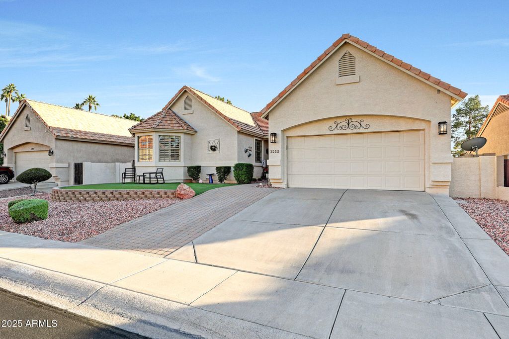 Photo of 6915 W Oraibi Drive, Glendale, AZ 85308 (MLS # 6947565)