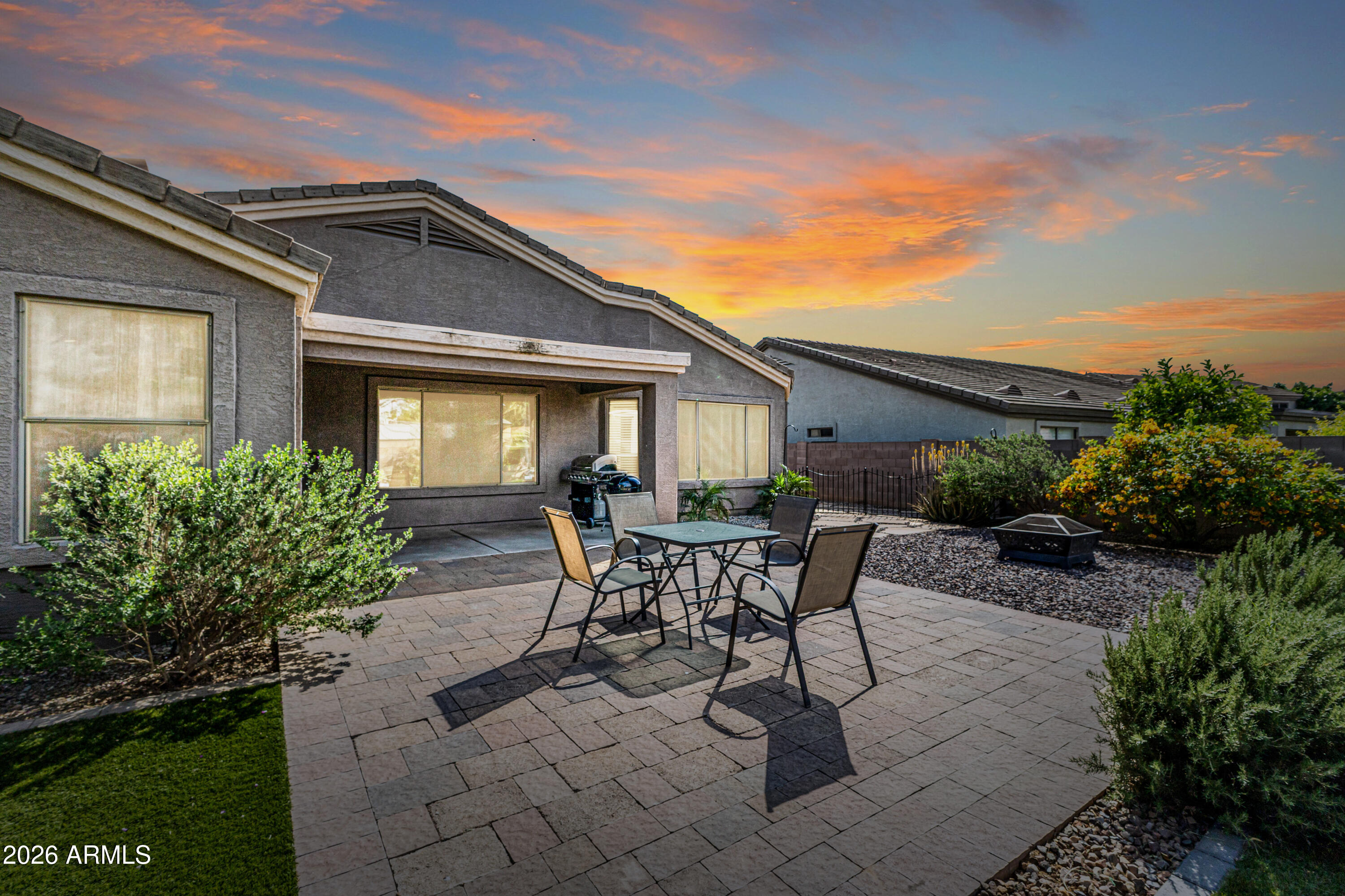 8308 W BERRIDGE Lane