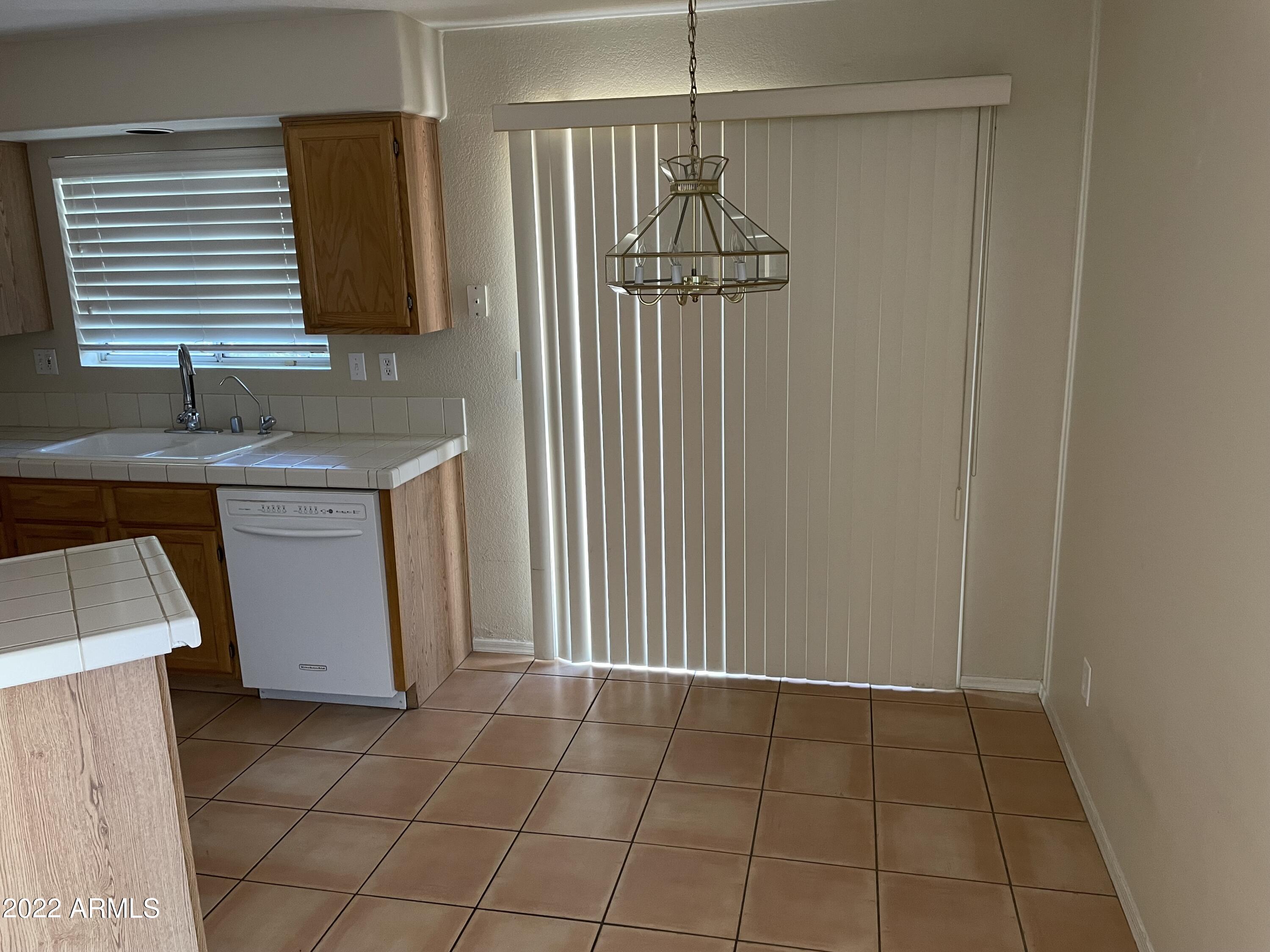 4817 E HAZEL Drive 1