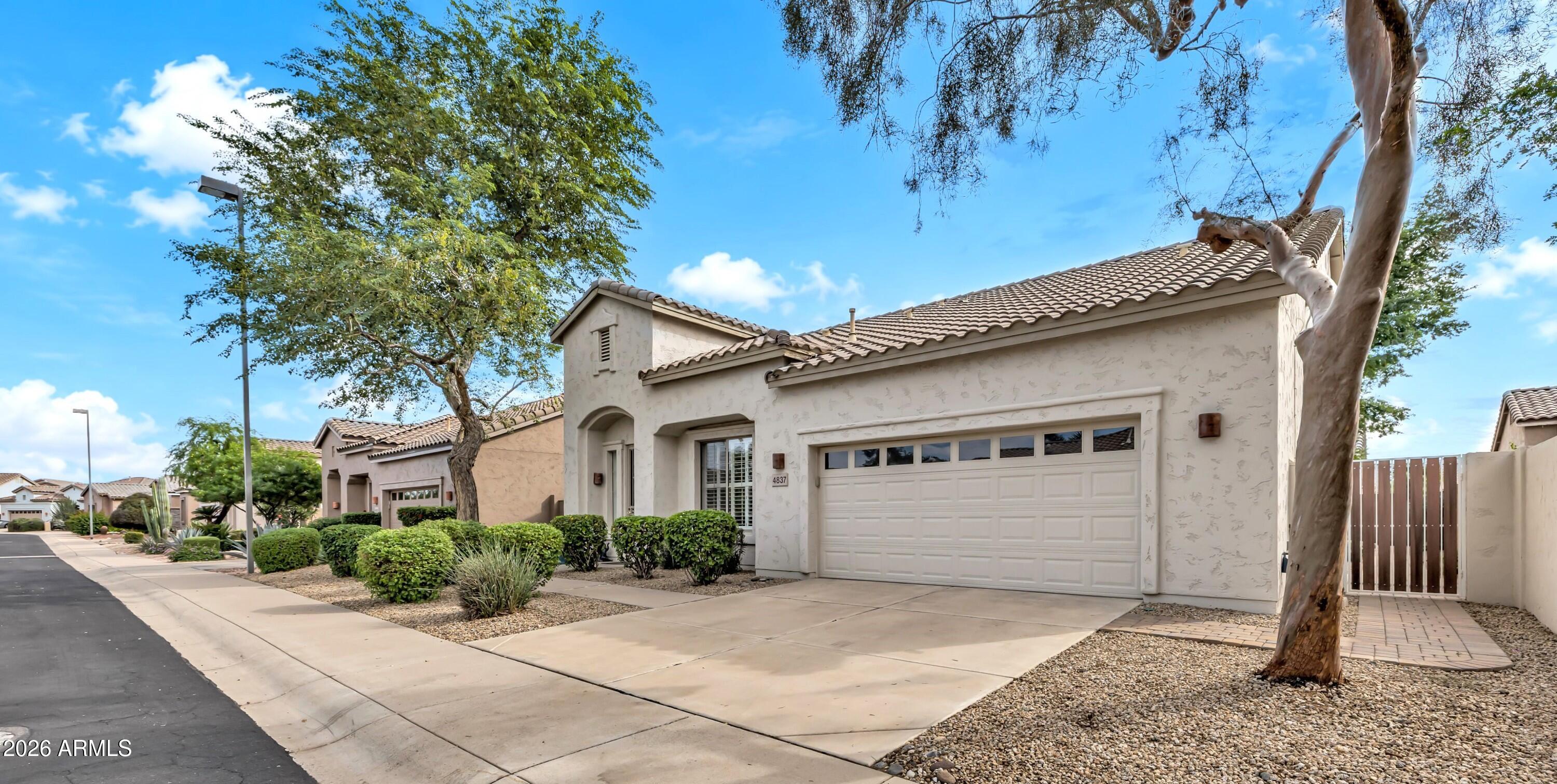 4837 E ANNETTE Drive