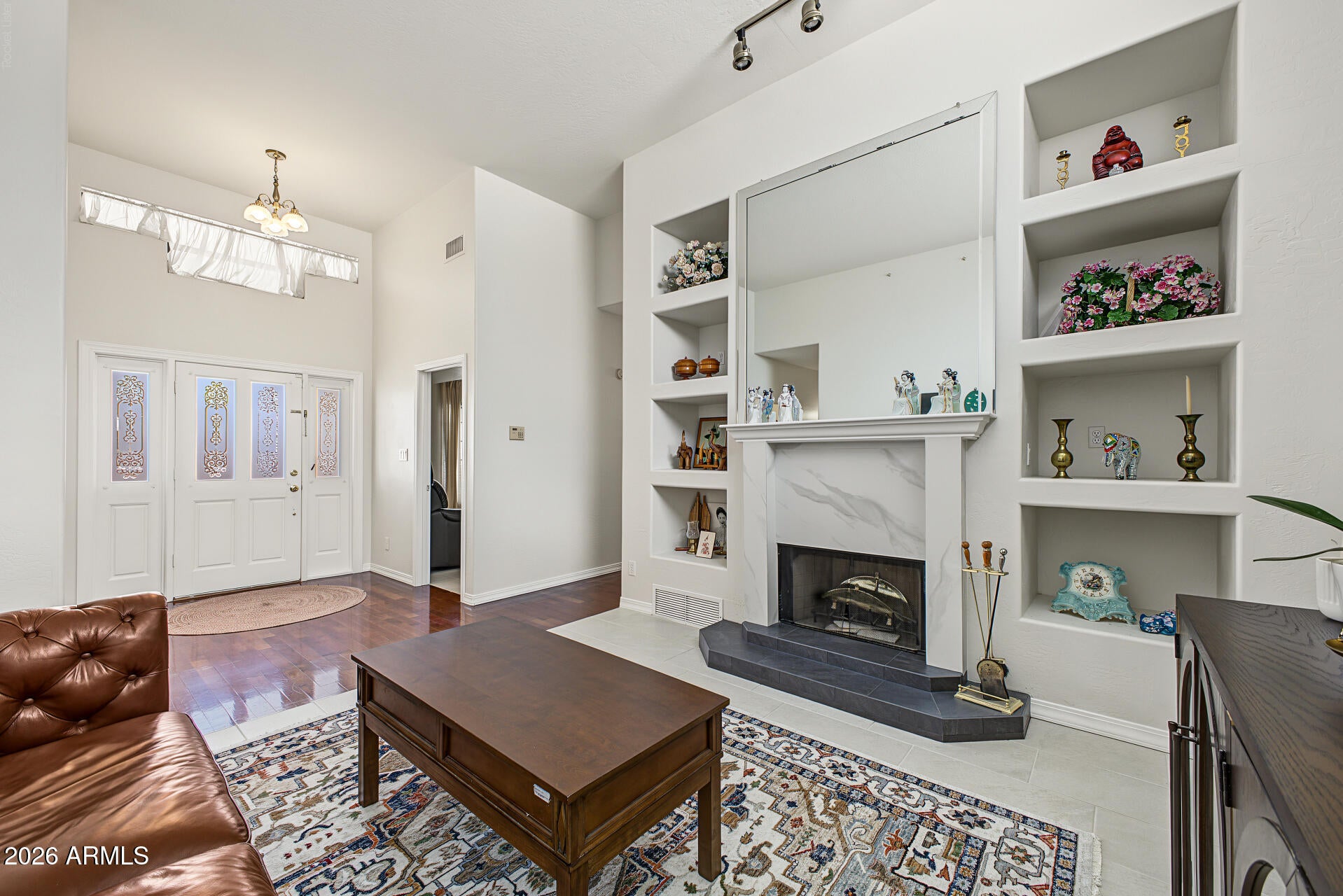 2711 E Pueblo Avenue