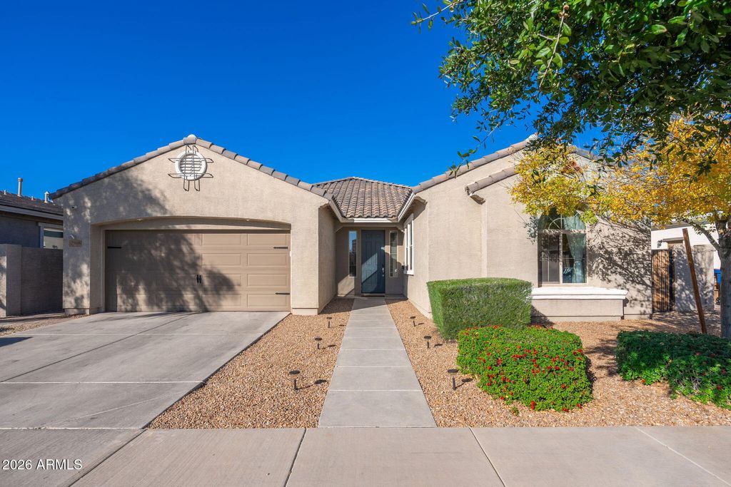 Photo of 23108 E Via Del Oro, Queen Creek, AZ 85142 (MLS # 6971505)