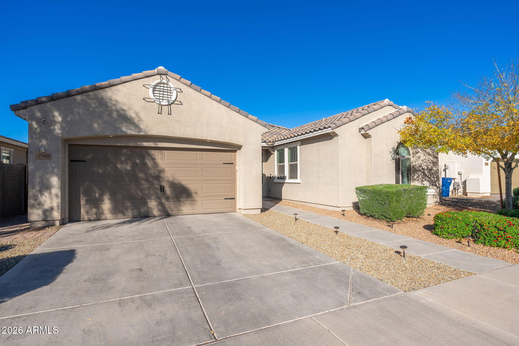 23108 E VIA DEL ORO --