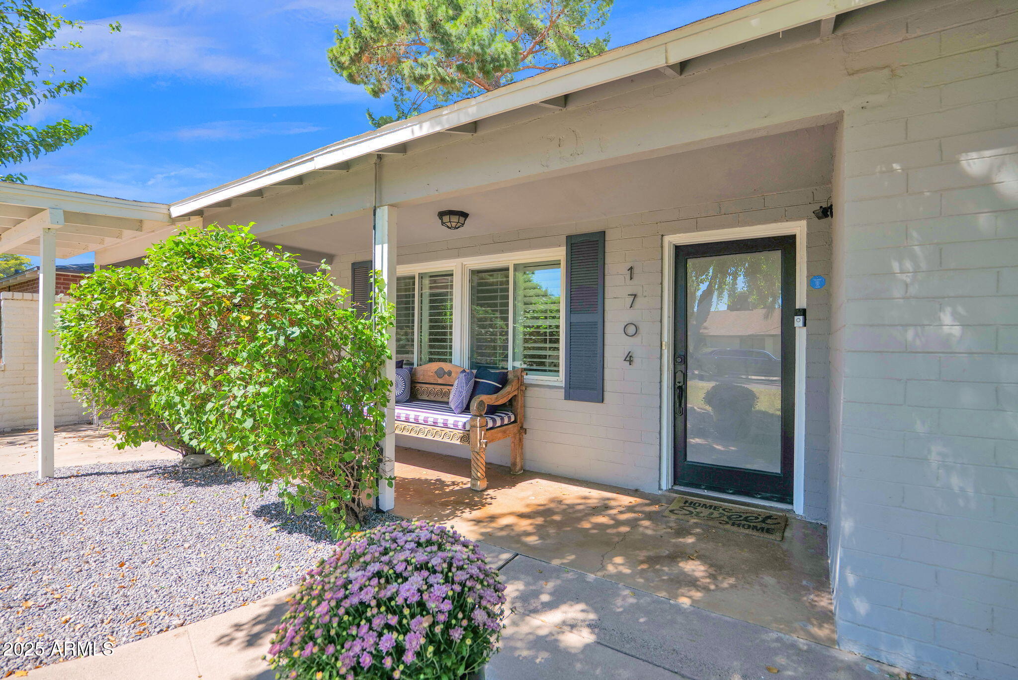 1704 E SOLANO Drive