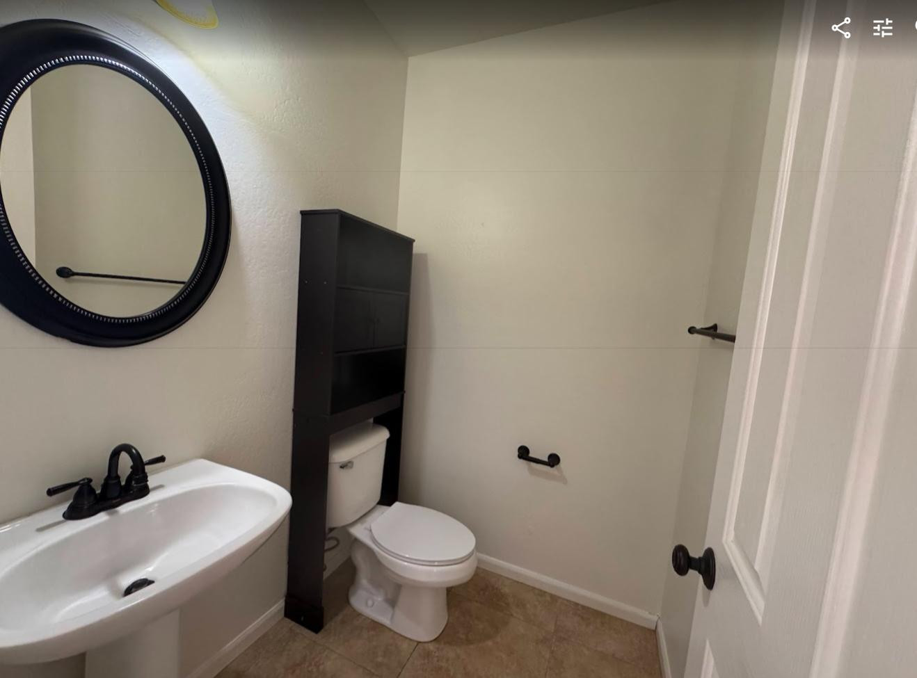 4906 E Hamblin Drive