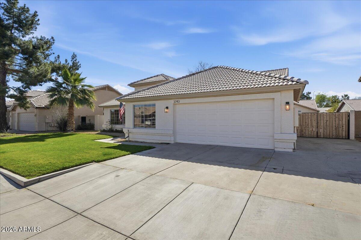 3743 W SHANNON Street