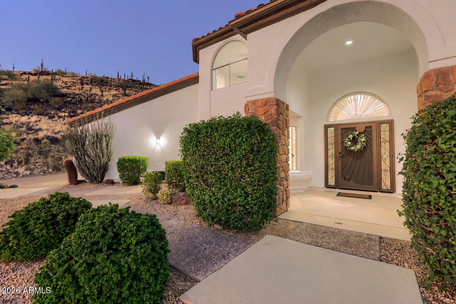 4852 W EL CORTEZ Place